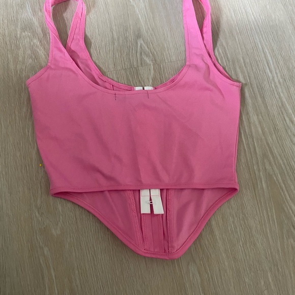 Pink corset style crop top - Picture 3 of 3